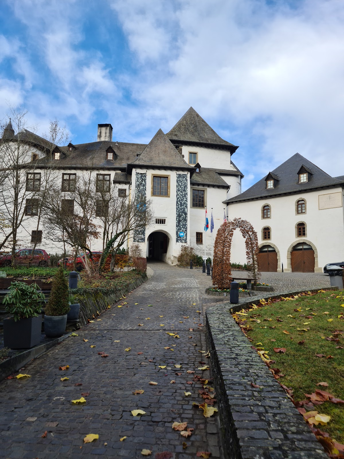 Clervaux Castle exterior by daylight